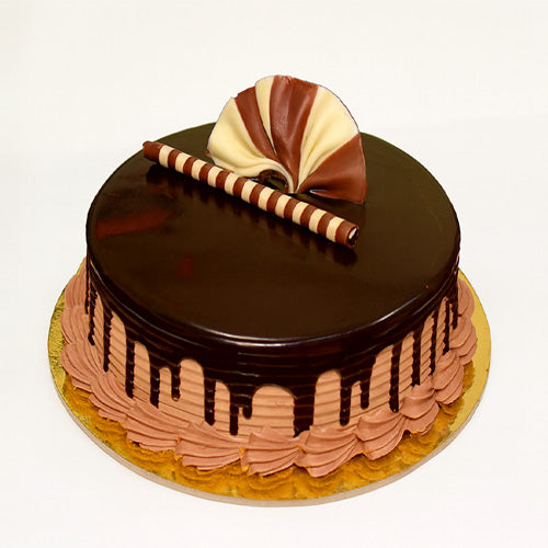 Cream Chocolate Cake