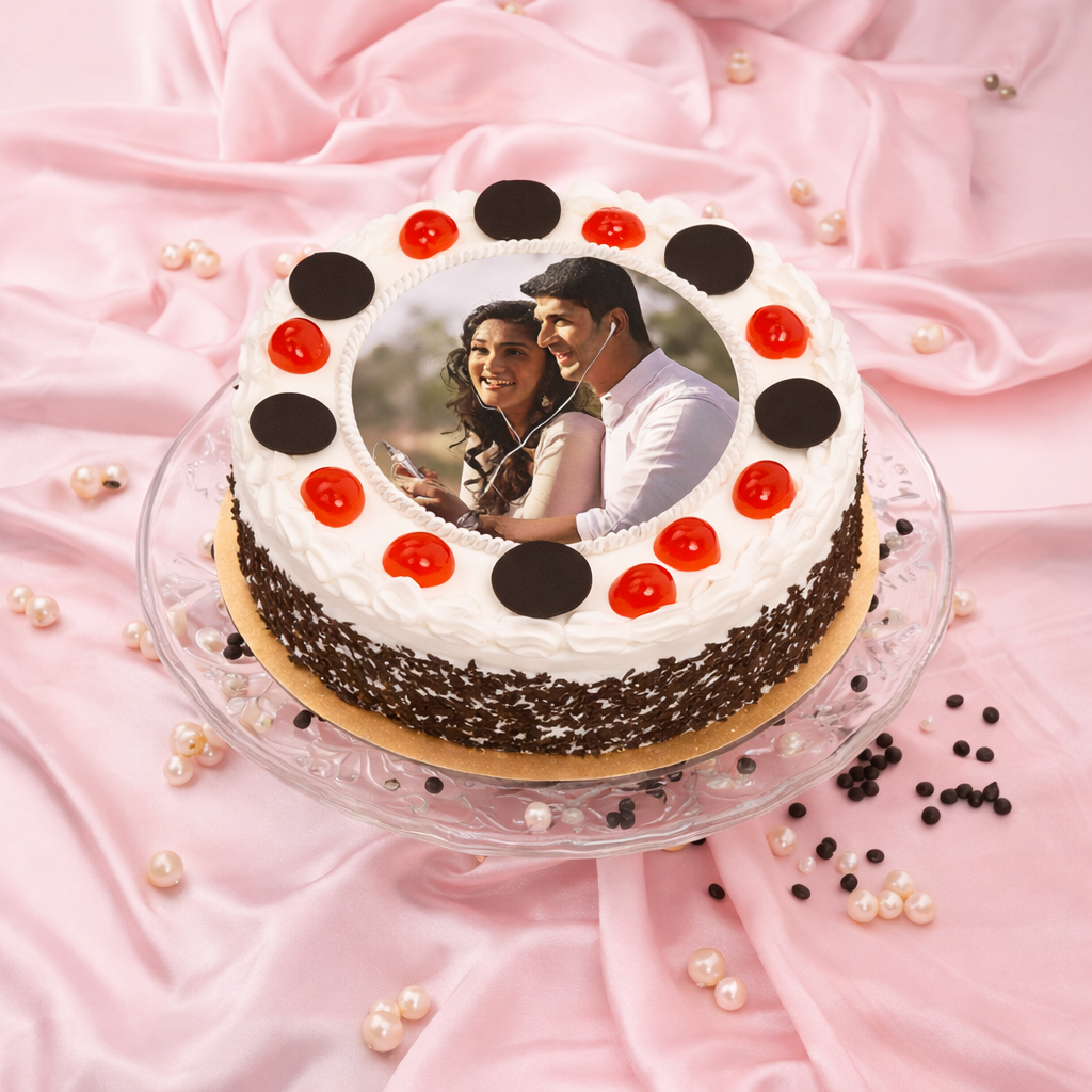 Classic Couple Photo Cream Cake