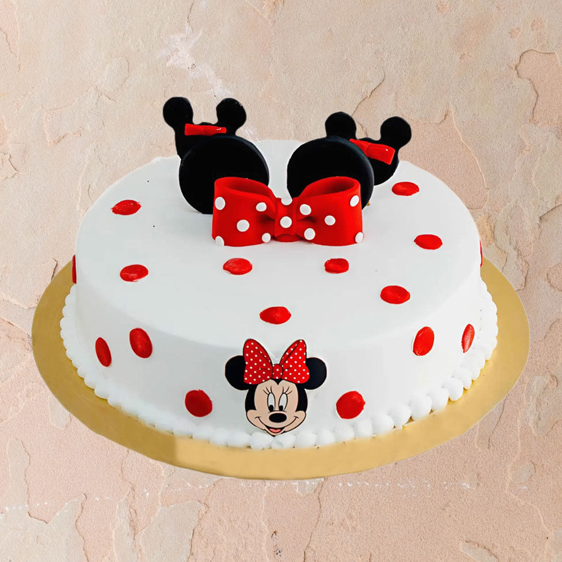Delightful Minnie Mouse Cake